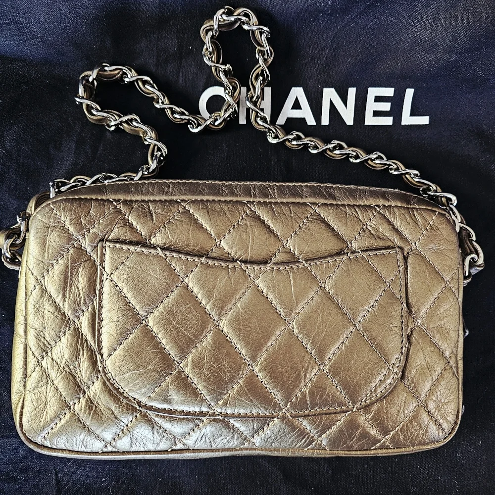 Chanel Vintage Metallic Aged Calfskin Quilted Cotton Club Pochette in Gold - Picture 2 of 16